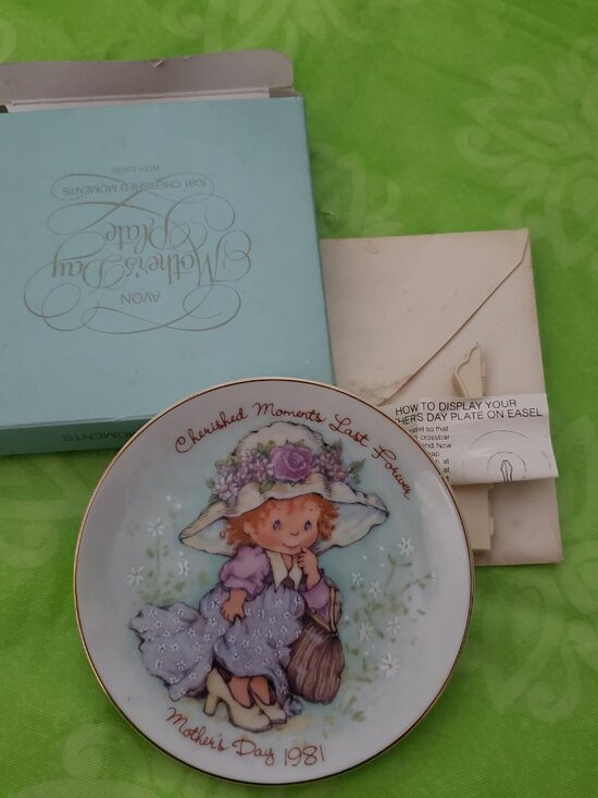 Avon Other - Vintage Avon Mother's Day Plate 1981 Cherished Moments With Box